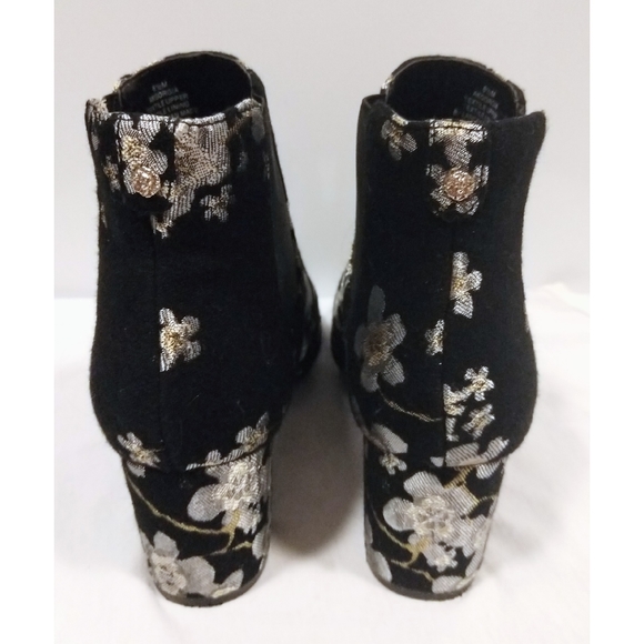 Anne Klein Gorgia Ankle Boots Black Floral 6.5 - Picture 5 of 8